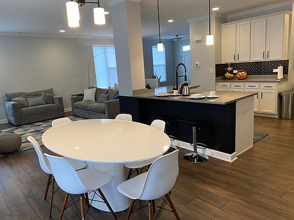 Open Room Concept : Living + Dining + Kitchen