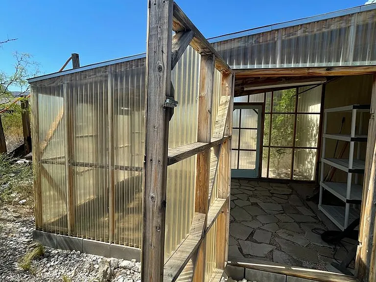 44 Lady Of The Mountain Rd — Photo 35