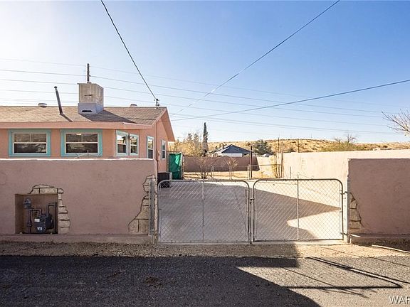 4th image of 537 Park Ln
