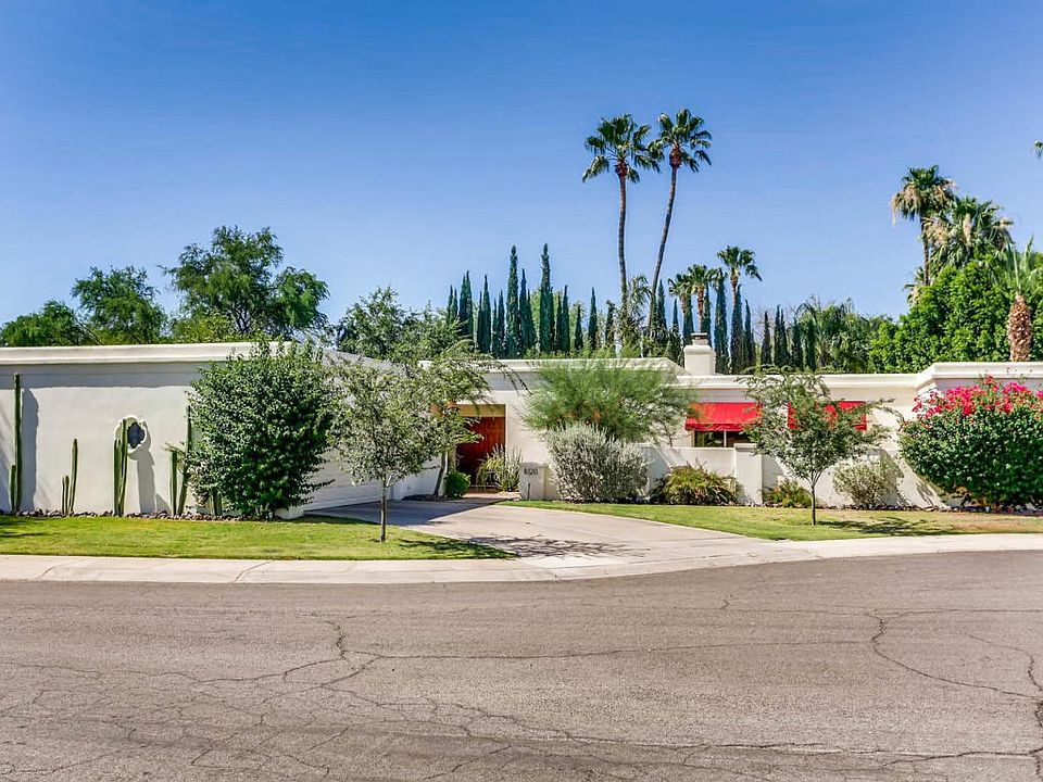 8120 E Del Plomo - Welcome Home!