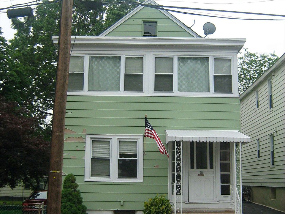 2nd image of 25 Frances St