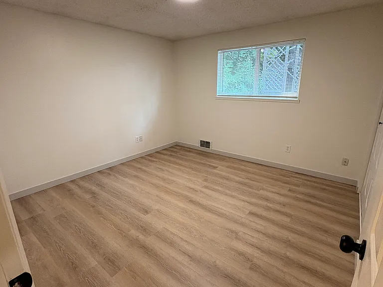 102-104 W Cora Ave #102 — Photo 13
