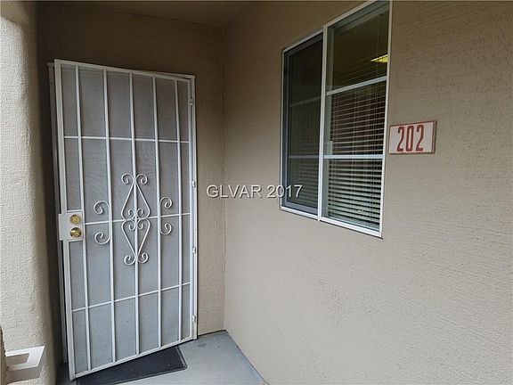 2nd image of 1901 Villa Palms Ct Unit 202