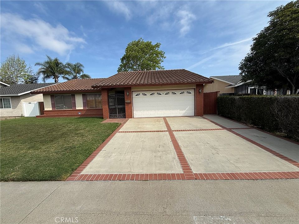 1st image of 9921 Garrett Cir