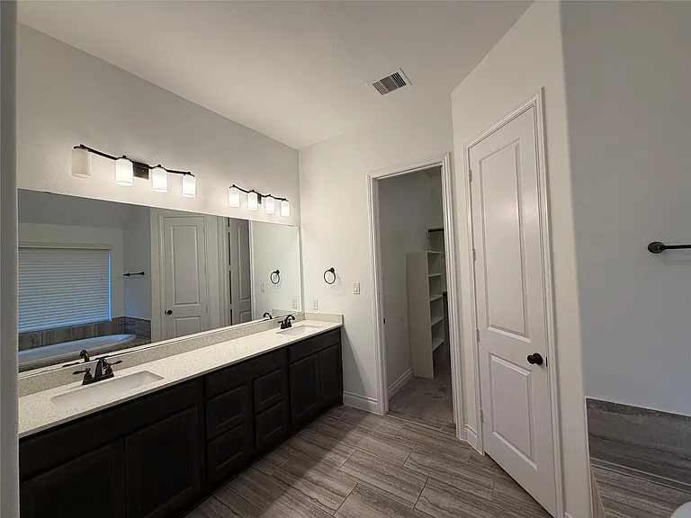 3319 Sky Run Ct — Photo 39