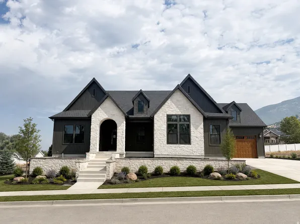 136 W Summerhill Ln, Centerville, UT 84014