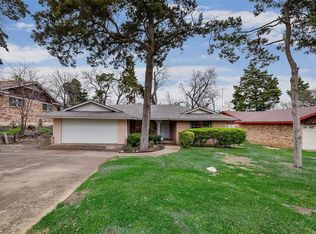 911 Oak Forest Dr, Dallas, TX 75232