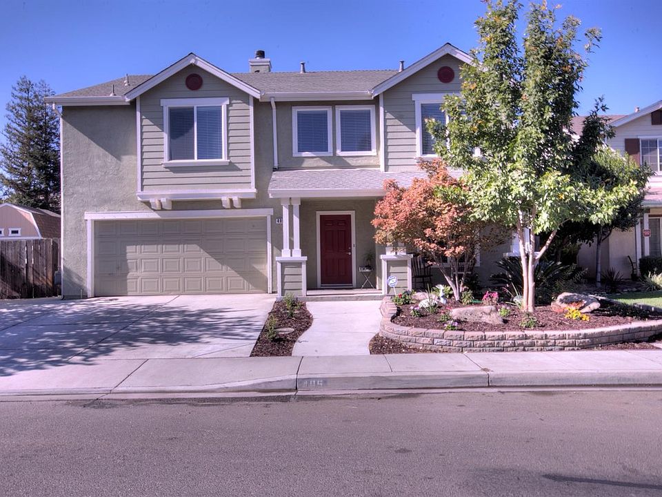 1st image of 405 Peregrine Dr