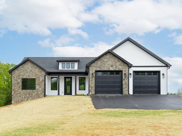 50 Hawkins Ridge Rd, Goode, VA 24556