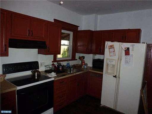 3rd image of 4521 Princeton Ave