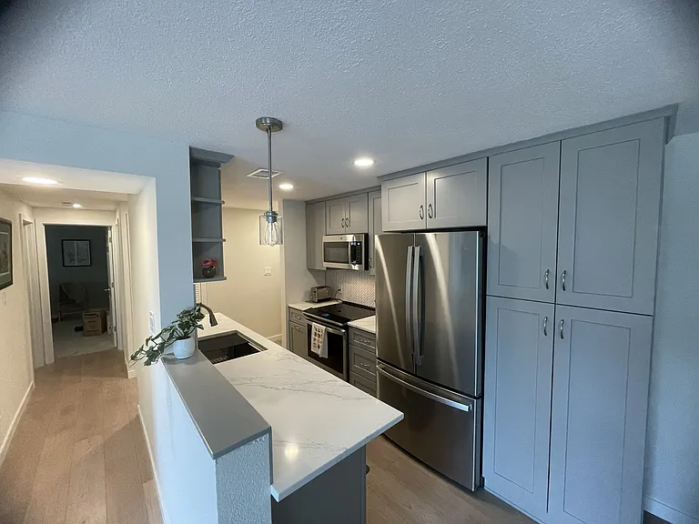 249 E Highline Cir #301 — Photo 8