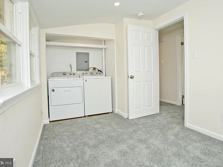 2530 2nd Floor Chestnut Ave — Photo 19