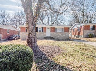 1370 Reale Ave, Saint Louis, MO 63138