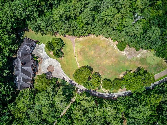 5th image of 1345 Chandler Rd