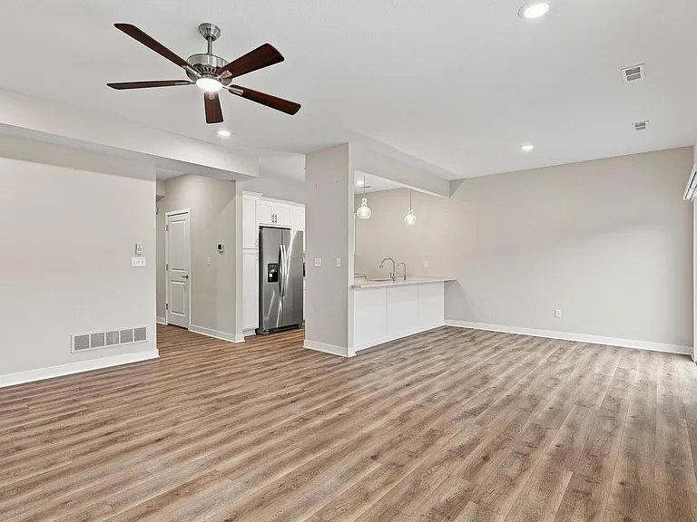 4000 W Worley St #2 — Photo 7