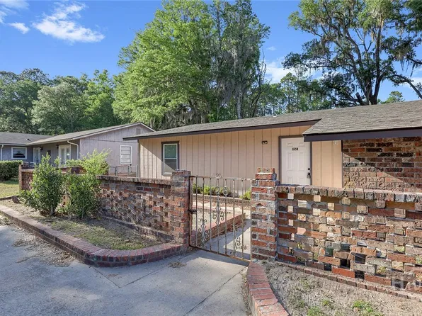 128 Cherokee Cir, Hinesville, GA 31313