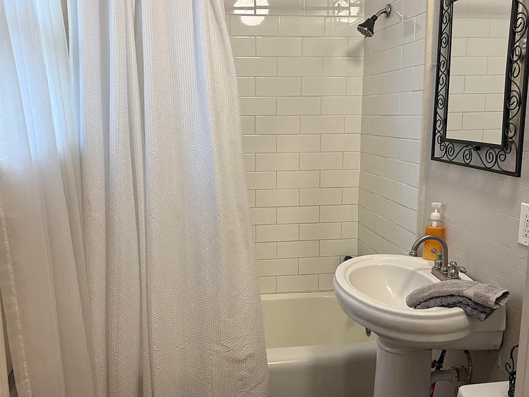 23930 Railroad Ave — Photo 22