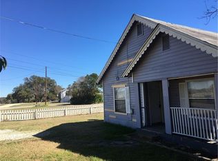 300 Suttles St, Florence, TX 76527