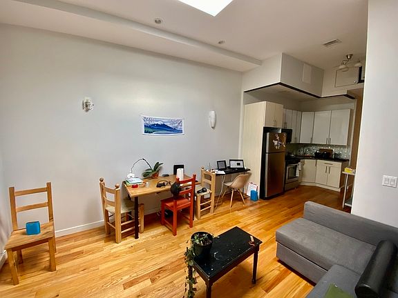 4th image of 311 Harman St #3R