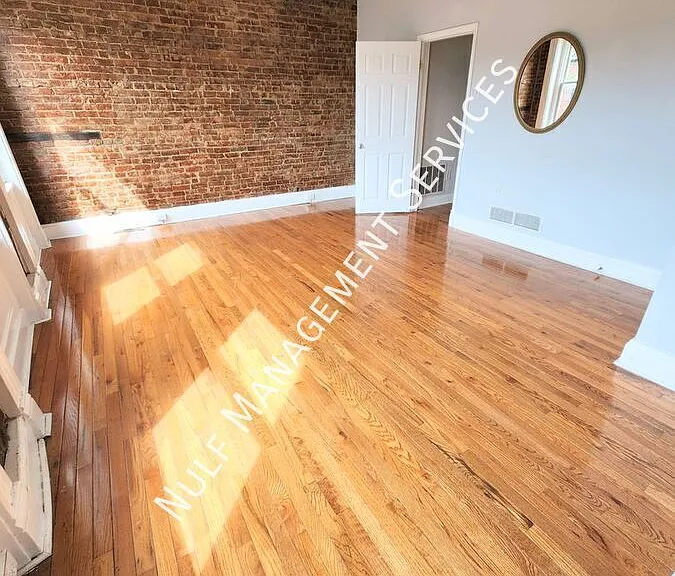 5222 Butler St #1 — Photo 6