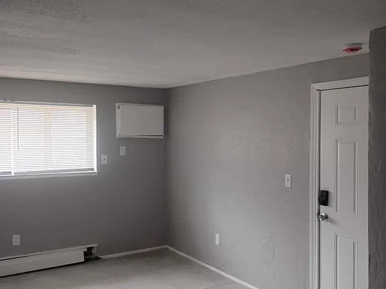 13420 Euclid Ave — Photo 73