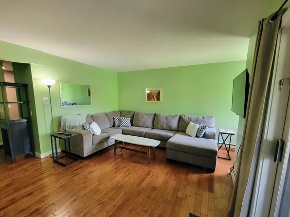 37 Gateway Ct, Rutland, VT