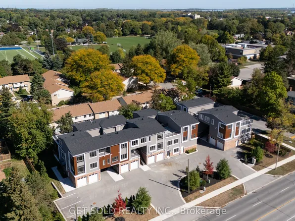 6701 Thorold Stone Rd #8, Niagara Falls, ON L2J 1B2