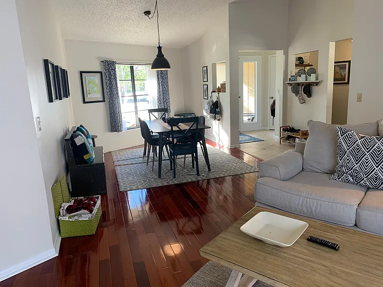 400 Meravan Ct — Photo 6