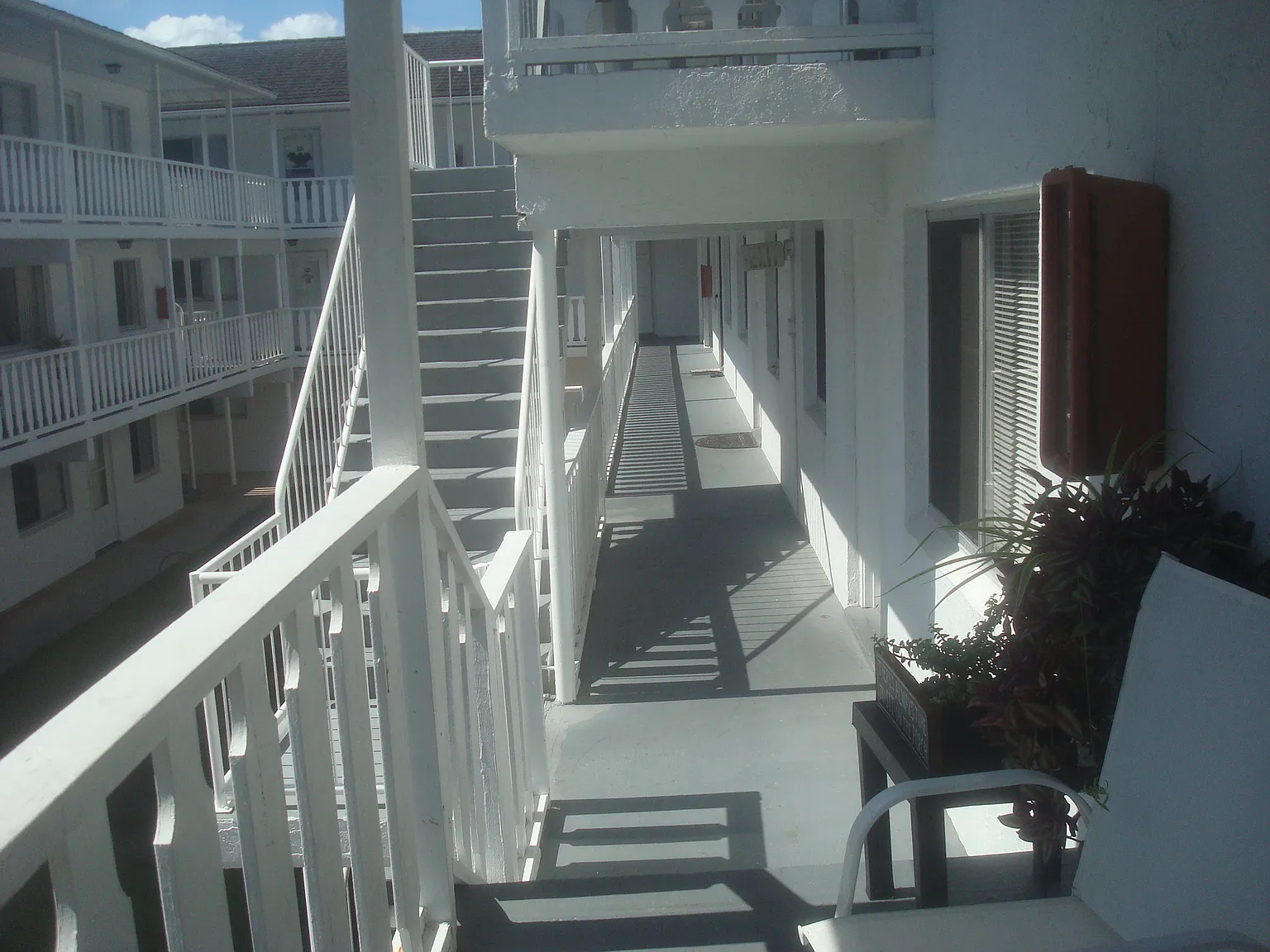 2 bed, 864 sqft, $1,300 — Photo 4