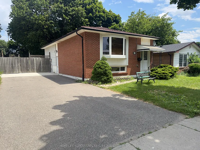 215 Archdekin Dr #MAIN — Photo 2