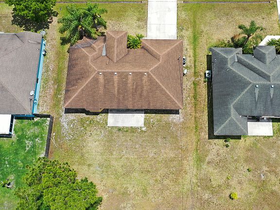 Overhead back and front yard view