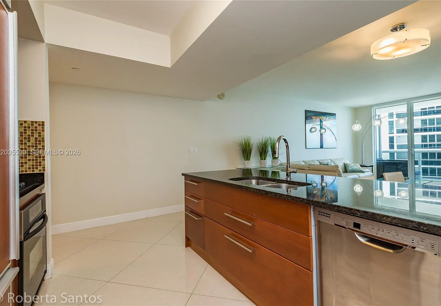 Beach Club Two Condo — Photo 4