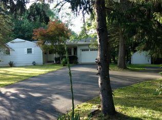 361 Rue Rd, Monroe Township, NJ 08831