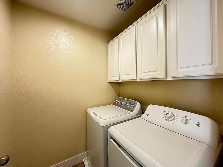 5640 Woods Crossing St — Photo 30