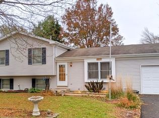 12219 Jacob Ave, Hebron, IL 60034