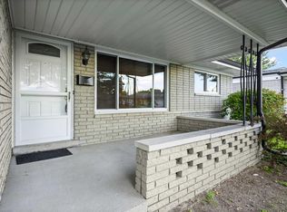 36815 Myra Ct, Sterling Heights, MI