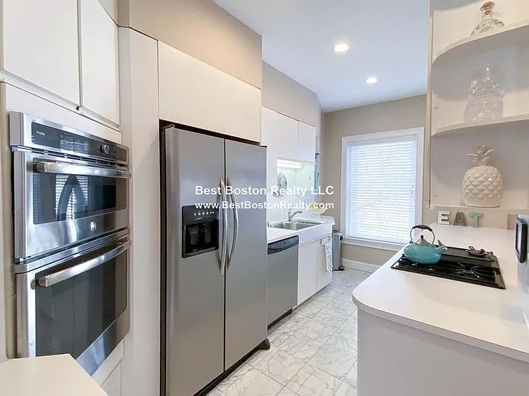 33 Longwood Ave #3 — Photo 16