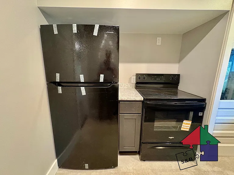 24 Mountain View St — Photo 21