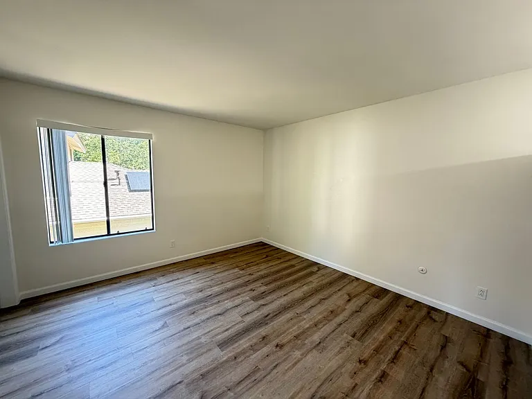 10360 Ridgewater Ln — Photo 14