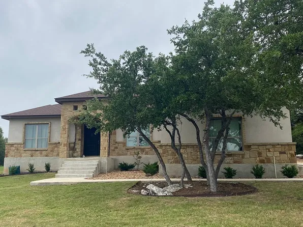 2127 Oakwood Holw, New Braunfels, TX 78132
