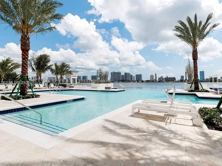 17111 Biscayne Blvd #Penthouse 2 — Photo 18
