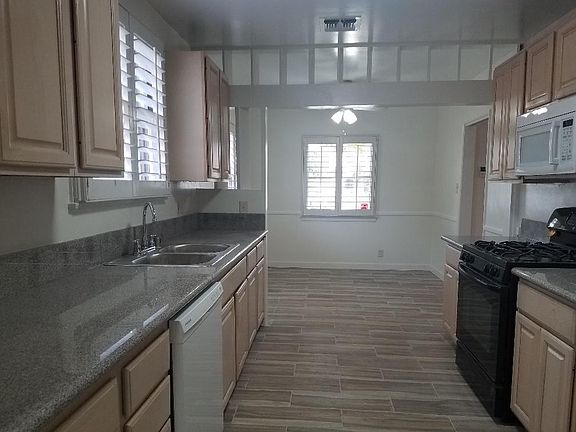 2nd image of 6929 Encino Ave