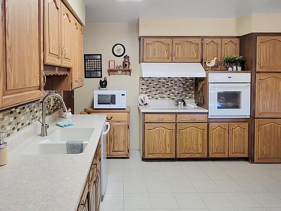 2nd image of 3719 W EL CAMINO Drive