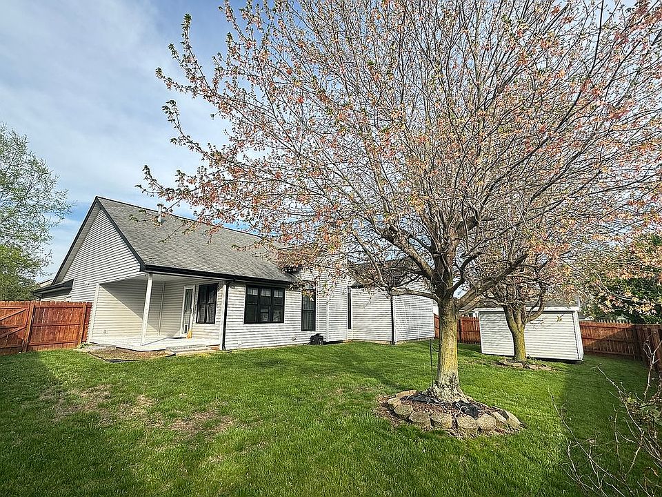 2nd image of 4472 Princeton Park Dr