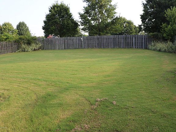 5th image of 4694 Henry Dr