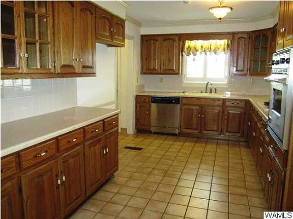 5th image of 16306 Hagler Mill Dr