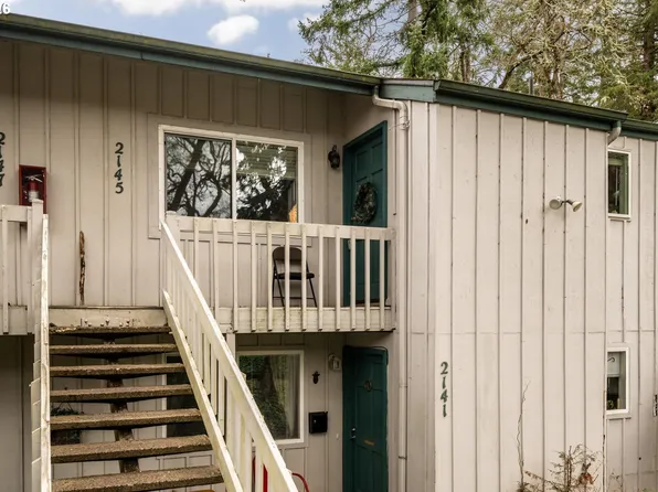 2145 Hawkins Ln, Eugene, OR 97405