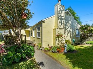 2964 Union St, Eureka, CA 95501