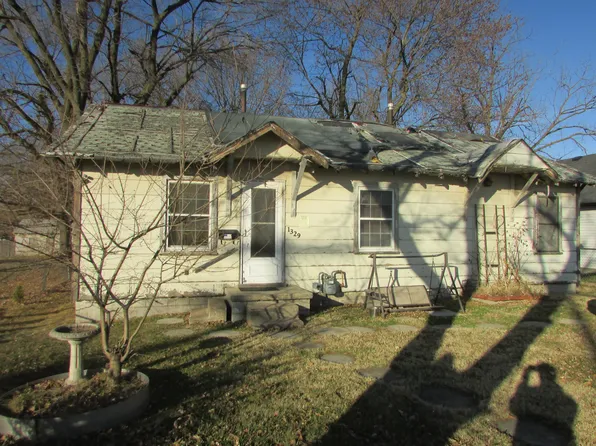 1329 W Chase Street, Springfield, MO 65803