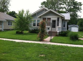 565 S 16th St, Blair, NE 68008